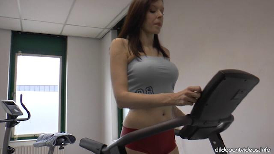 Red Dildopant Workout